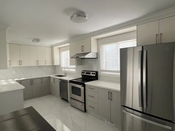 139 Amberjack Blvd, Toronto, ON M1H 2K1