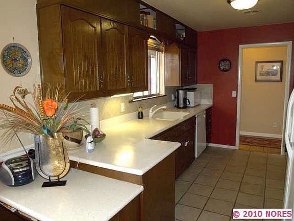 4th image of 2444 S Irvington Ave