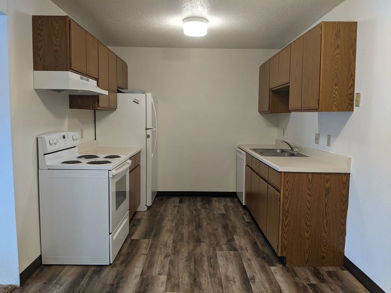 Landview Apartments — Photo 4