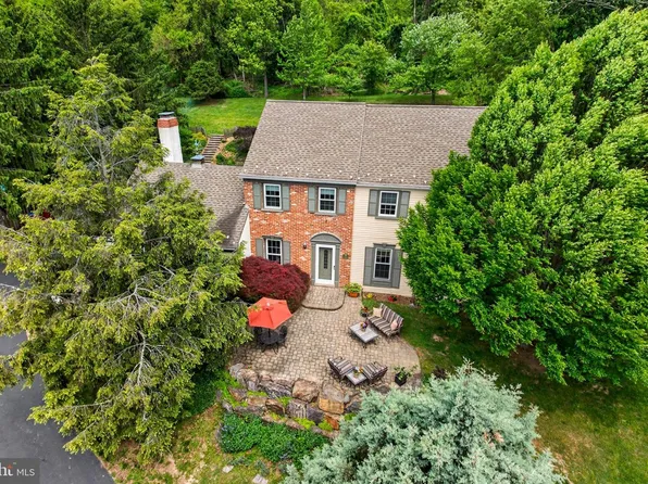 149 Farmhouse Dr, Norristown, PA 19403