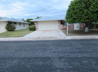 10616 W Saratoga Cir, Sun City, AZ 85351