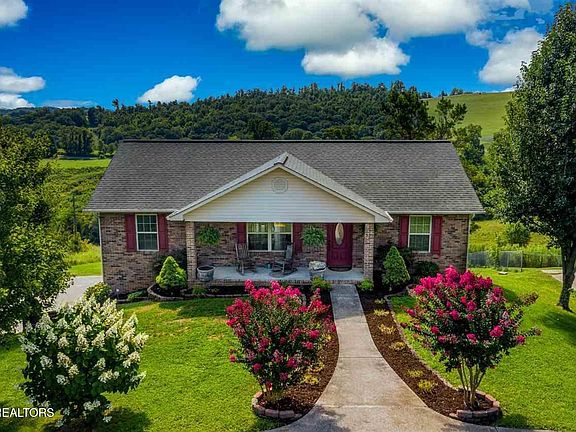 3rd image of 530 Coffey Rd