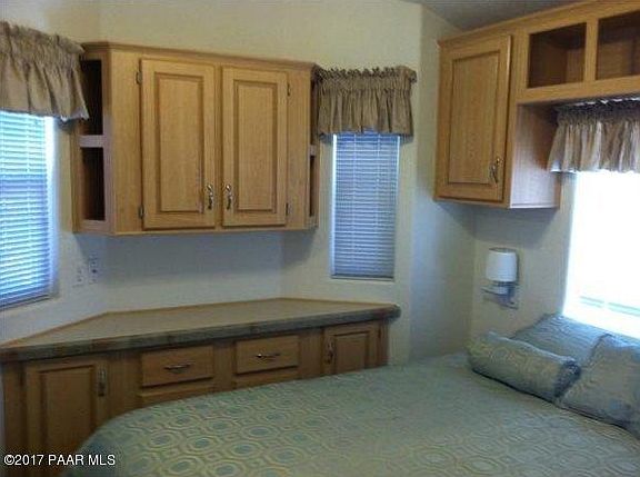 3rd image of 927 N Country View Dr