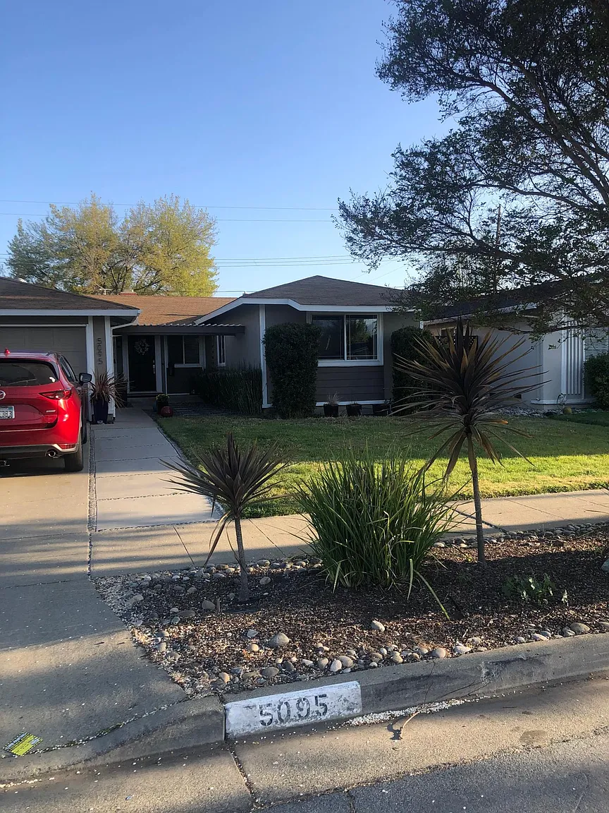 5095 Bobbie Ave photo 1
