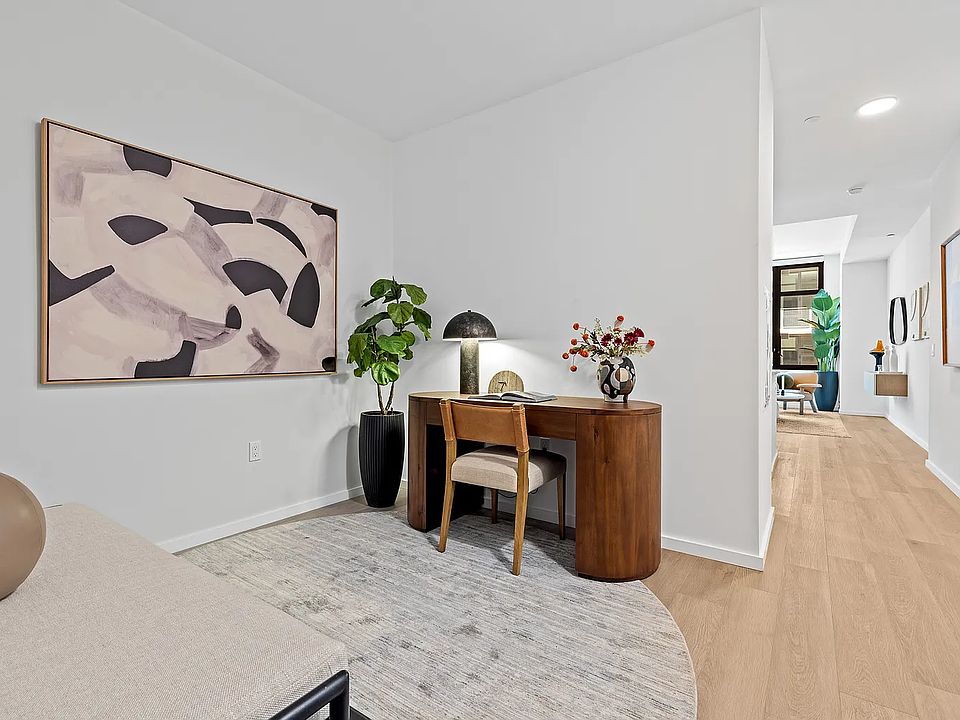 1st image of 504 Sackett St #205