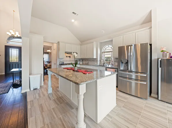 264 Northstar Ln, Waxahachie, TX 75165