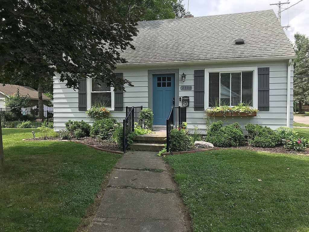 2300 Sunnyside Ave, Lansing, MI 48910 Zillow