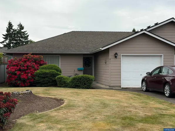 211 SE Stone Ln, Dallas, OR 97338