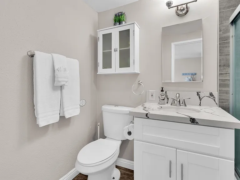 3630 Bayside Ln #6 — Photo 9