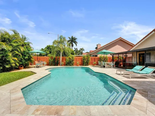 1541 W Oak Knoll Circle, Davie, FL 33324