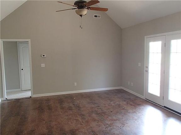 3rd image of 1305 Round Rock Lot 105