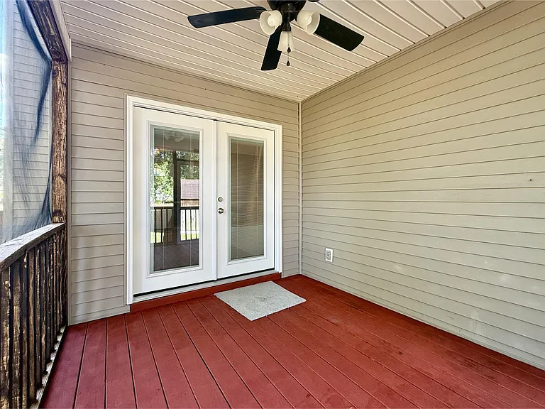 104 Conductor Ct — Photo 23