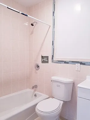 Rented by Highline Residential | media 37