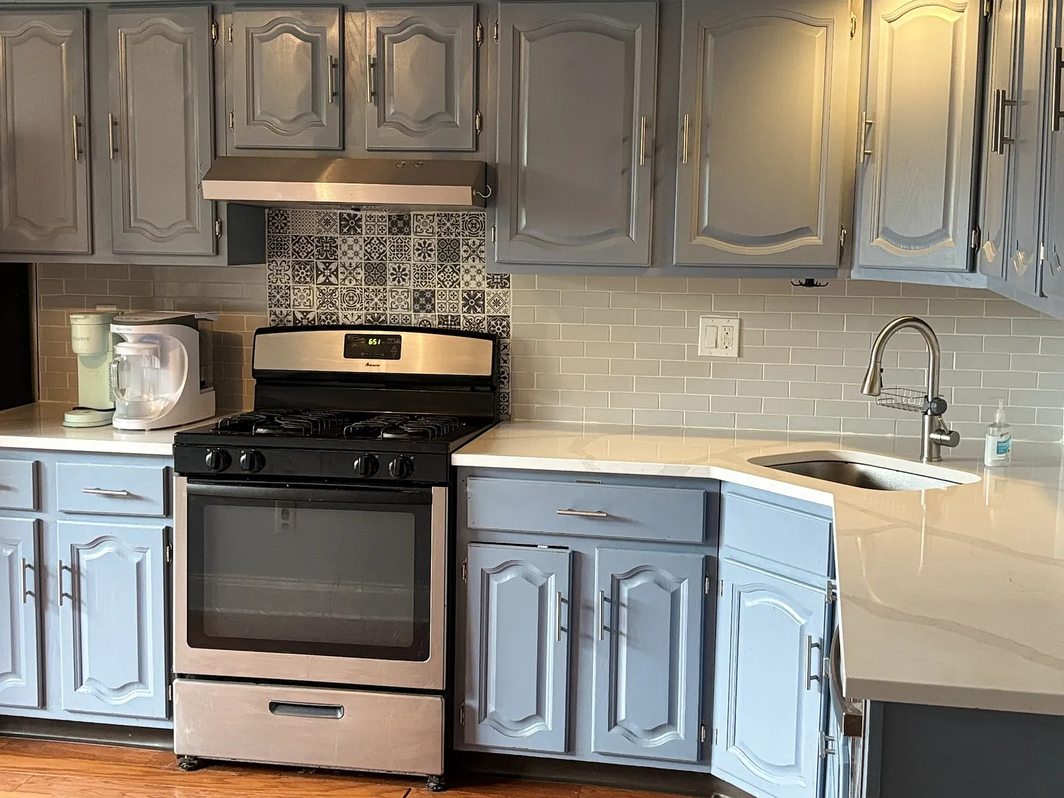 2 bed, 2.5 bath, 1800 sqft, $3,250 — Photo 3