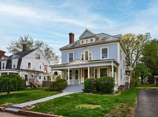 20 Hitchcock St, Holyoke, MA 01040