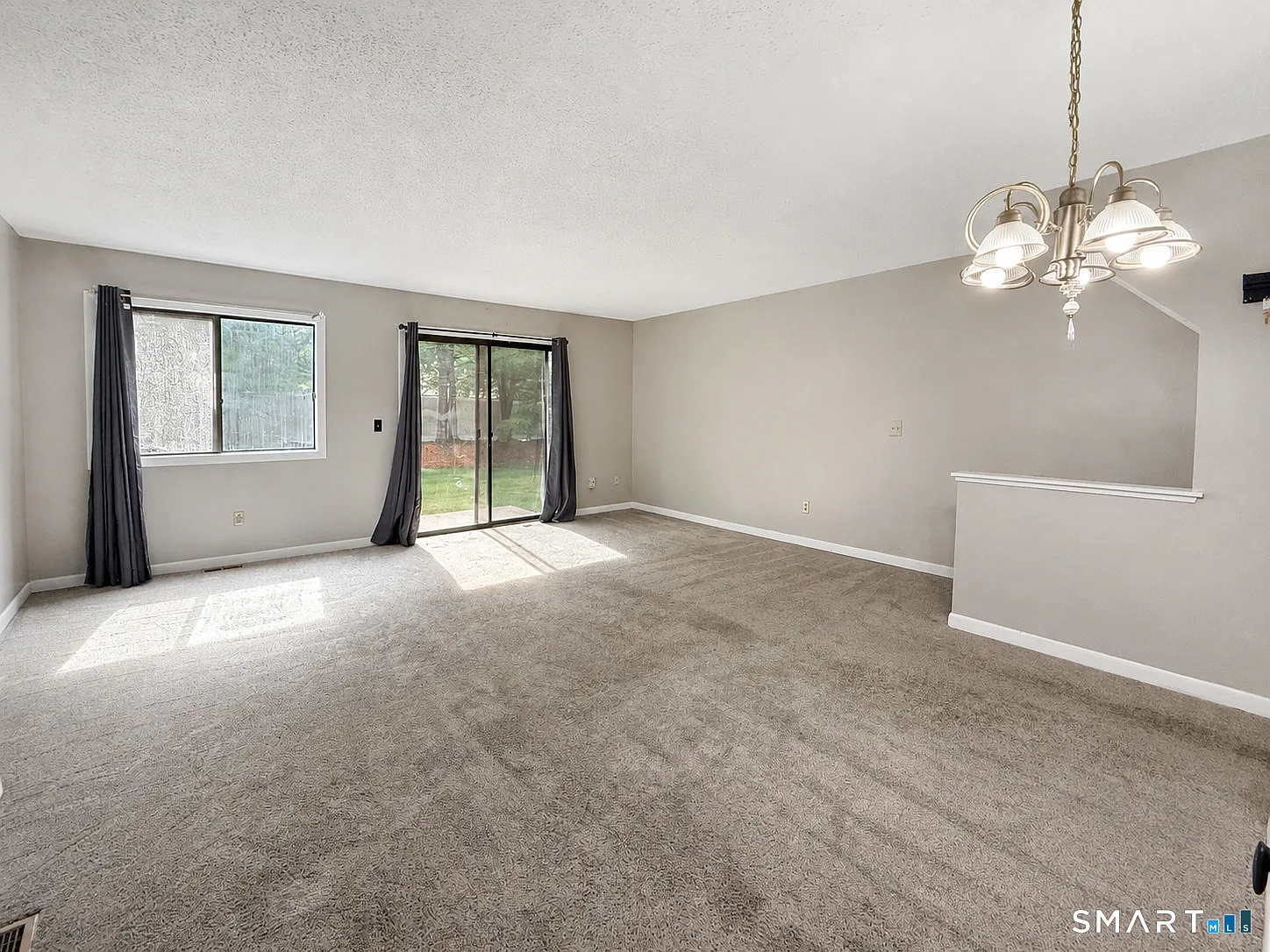 2 bed, 1.5 bath, 1272 sqft, $2,100 — Photo 3