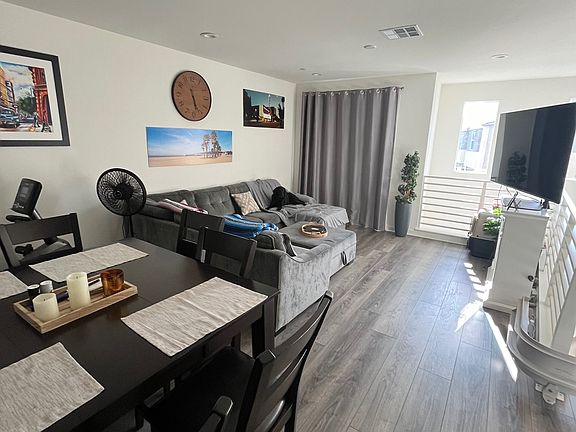 3rd image of 10548 Coupland Way