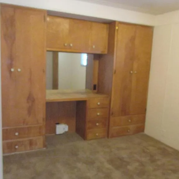 1074 W Johnston Ave — Photo 10