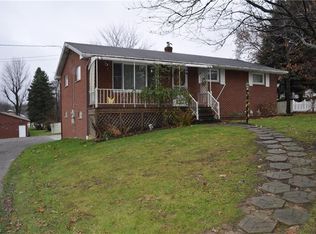 120 Hartford St NW, East Canton, OH 44730