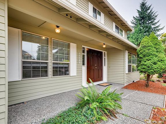 On the upper floor you will find the spacious master and ensuite 3/4 bath, along with three additional guestrooms and a full bath. Enjoy fresh paint and newer blinds throughout most of the interior. Newer vinyl windows with lifetime transferable warranty and the roof comes with a 5 year certification. Established neighborhood with easy access to freeways, airport, dining, retail and business hubs!