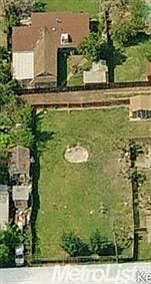 2nd image of 1173 Kenwood Ave