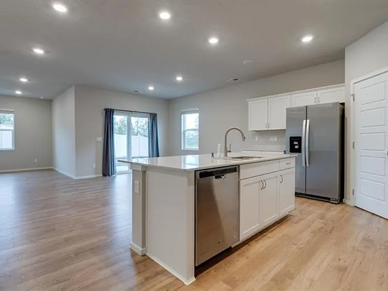 8207 S Avery Rd — Photo 6