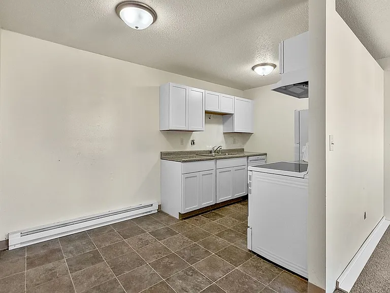 Find Your Perfect Fit at East Park Apartments! — Photo 27