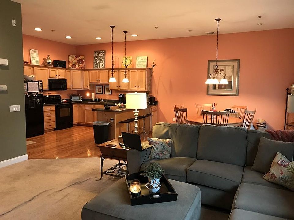 1st image of 31-33 Ashland St #6