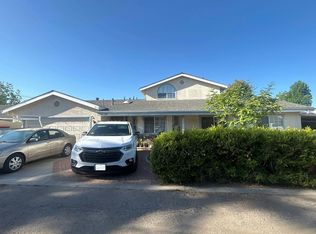 580 Vine St, Oak View, CA 93022