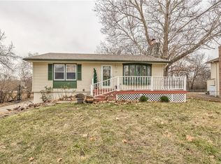 104 Continental Dr, Lansing, KS 66043