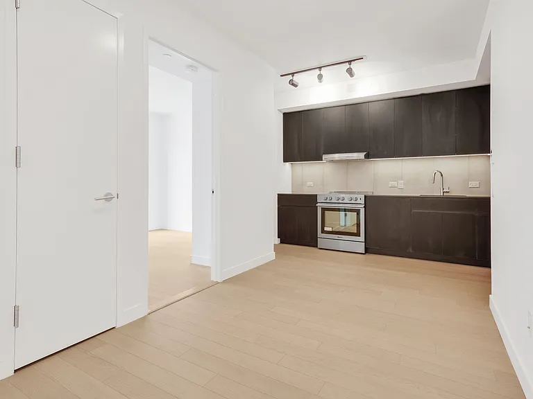 310 Livingston St #601 — Photo 1