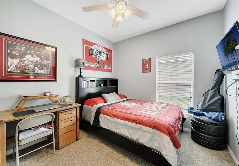 318 Clydesdale Cir — Photo 11