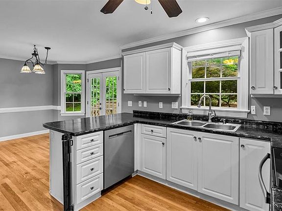 5th image of 3303 Green Needle Dr