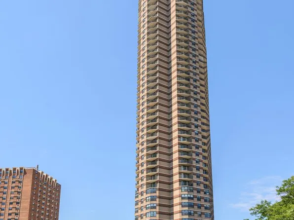 3660 N Lake Shore Dr APT 2901, Chicago, IL 60613