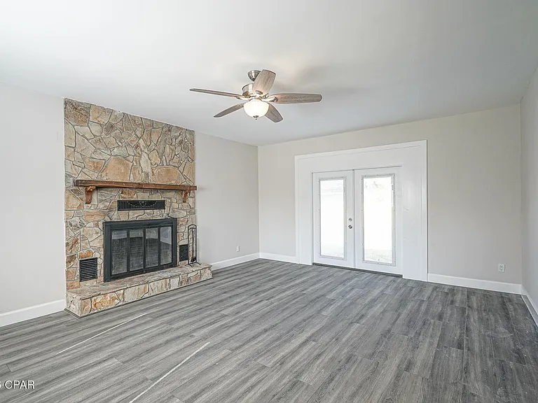 410 S Star Ave — Photo 18