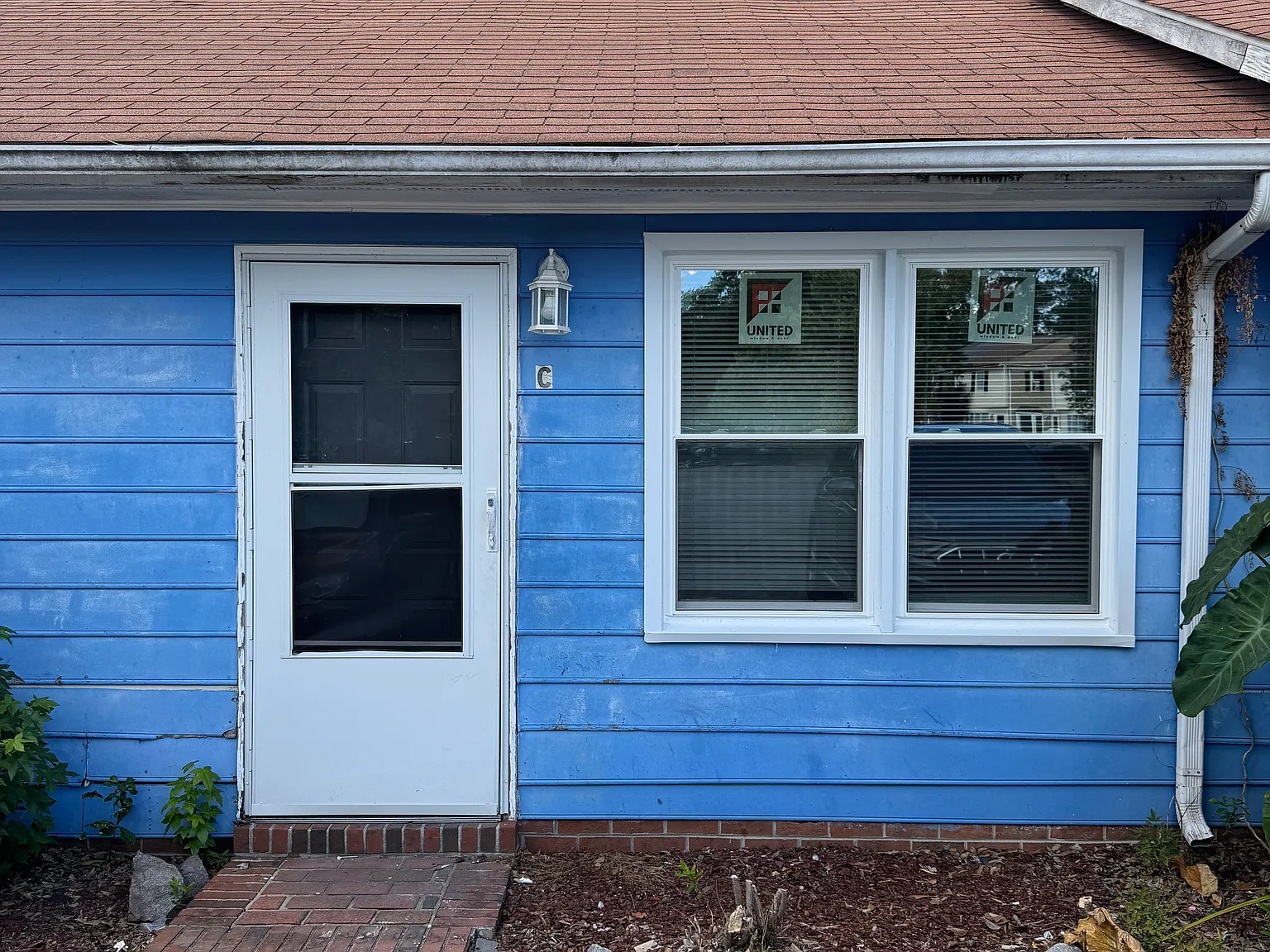 2 bed, 1.5 bath, 850 sqft, $1,100 — Photo 1