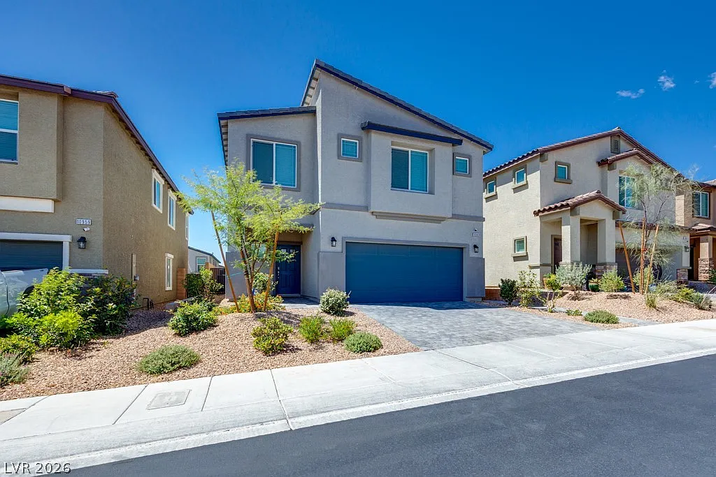 5 bed, 2.5 bath, 2404 sqft, $3,495 — Photo 4