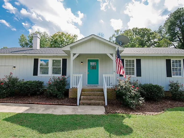 4008 Live Oak Rd — Photo 2