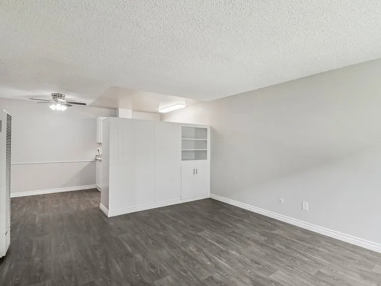 The Atherton Apartments — Photo 7