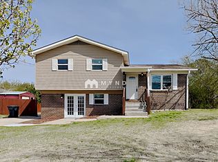 921 N Mountain Dr, Fultondale, AL 35068
