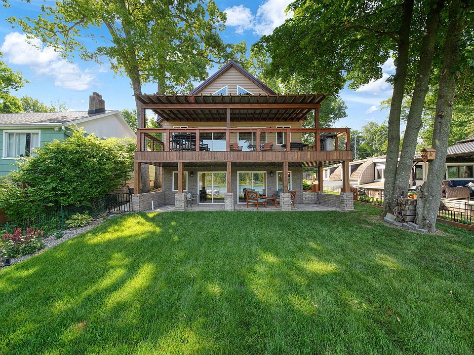 1st image of 652 Swains Lake Dr