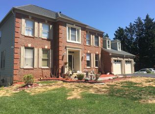 5488 Ashleigh Rd, Fairfax, VA 22030