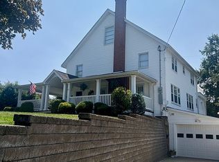 54 W Lincoln St, Buckhannon, WV 26201