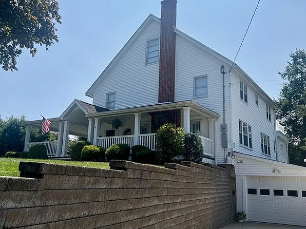 54 W Lincoln St, Buckhannon, WV 26201