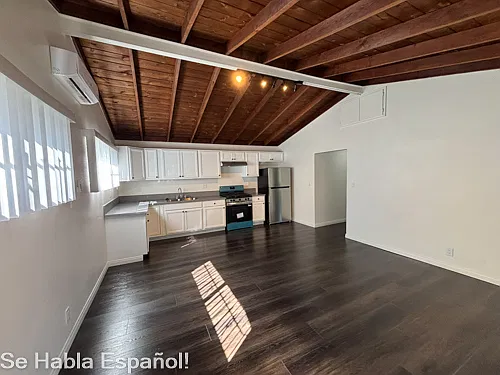 2 bed, 768 sqft, $2,199 — Photo 2