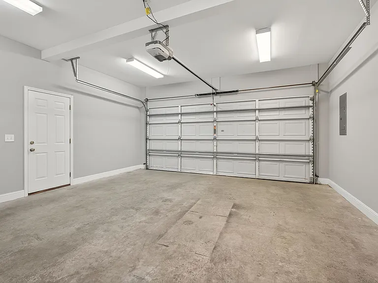 212 Mahler Ave — Photo 15