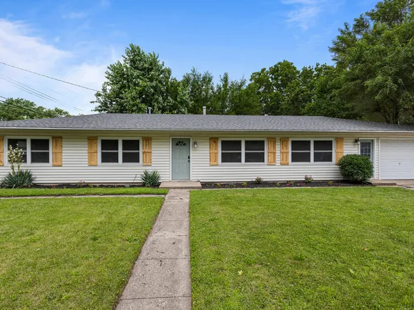 1802 Meadow Dr, Champaign, IL 61821