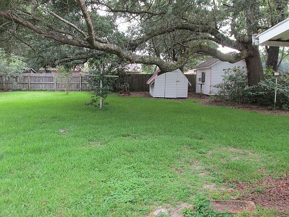 3rd image of 9921 Wanda Dr