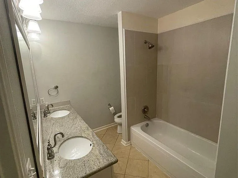 35 Barn Lantern Pl — Photo 7