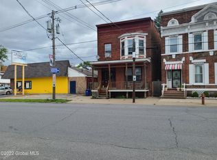 906 River St, Troy, NY 12180